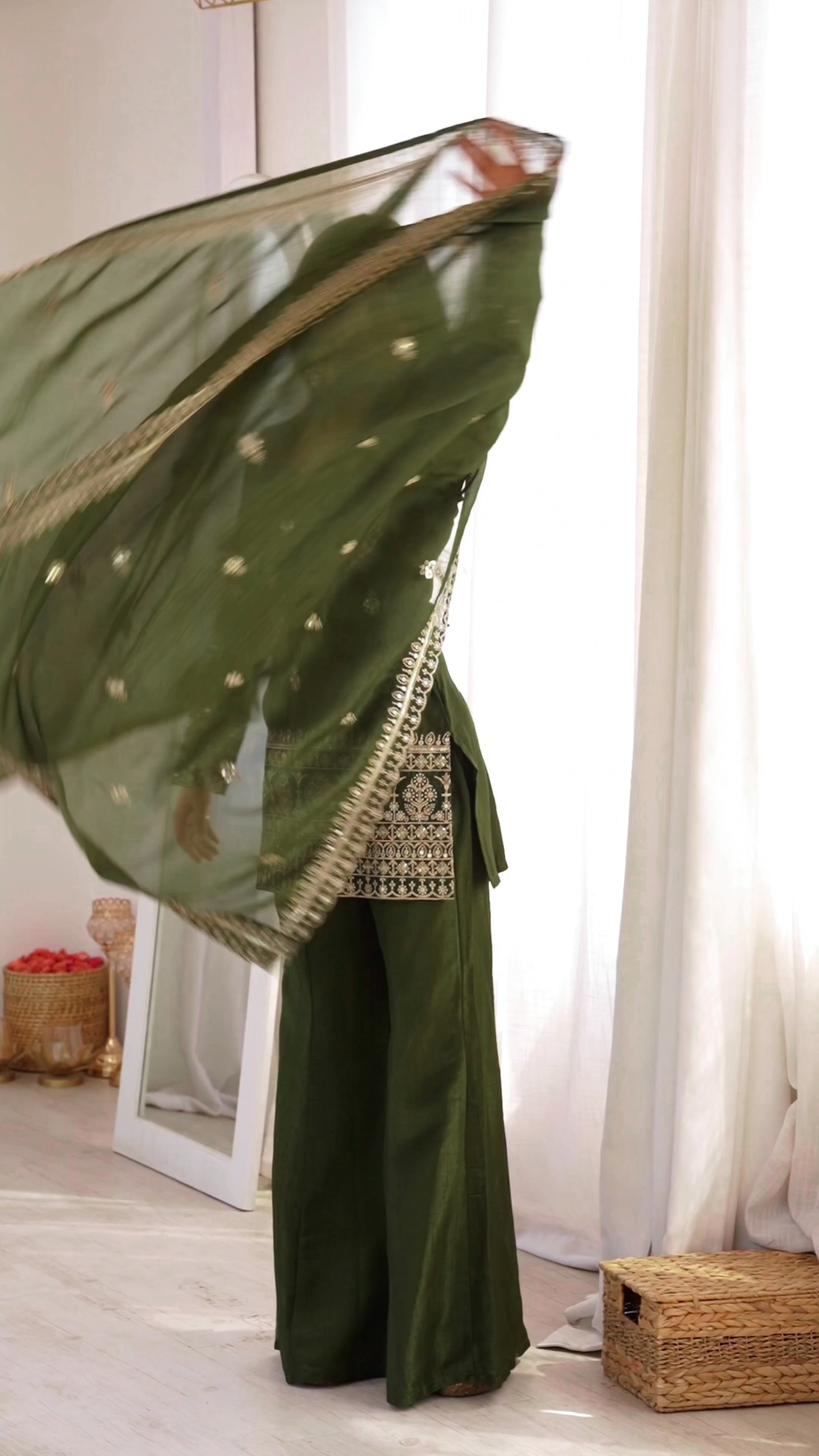 Wedding Special Mehendi Crunchy Silk Kurta Pant & Dupatta Set